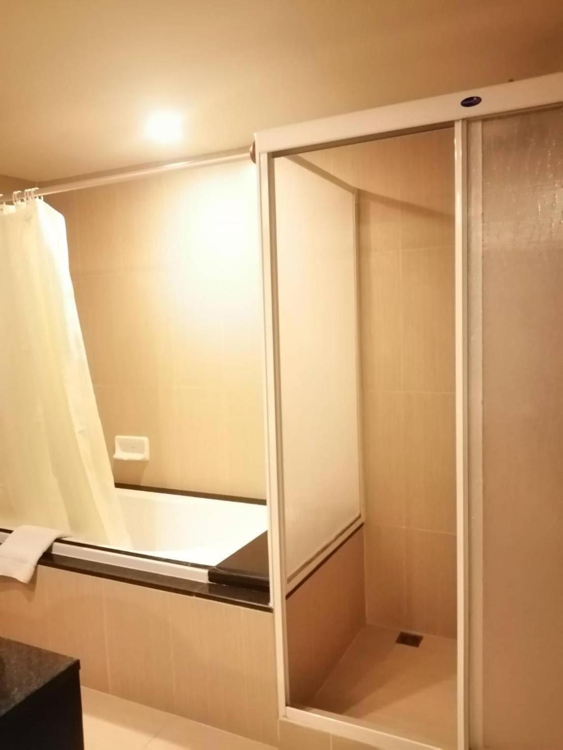 Olive Hotel & Residence Bangkok Sukhumvit 101 Exterior photo
