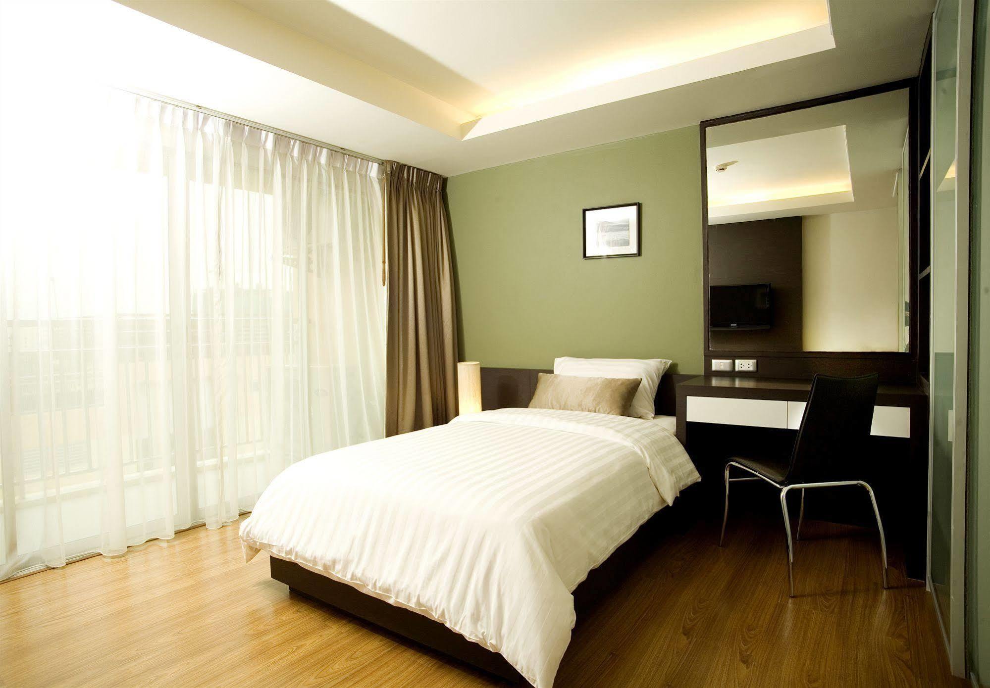 Olive Hotel & Residence Bangkok Sukhumvit 101 Exterior photo